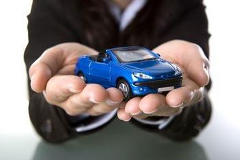 Egy autó eladására vonatkozó szerződés megkötése