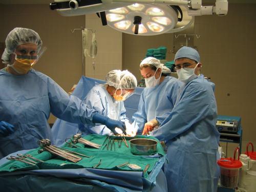A sebészeti beavatkozás, a fő szakaszok és a műveletek típusa